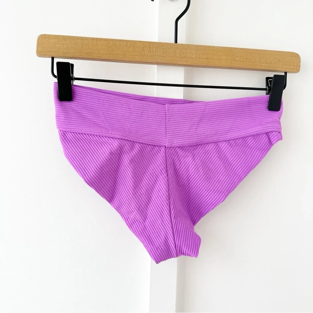 FRANKIE’S BIKINIS purple Cole ribbed bikini